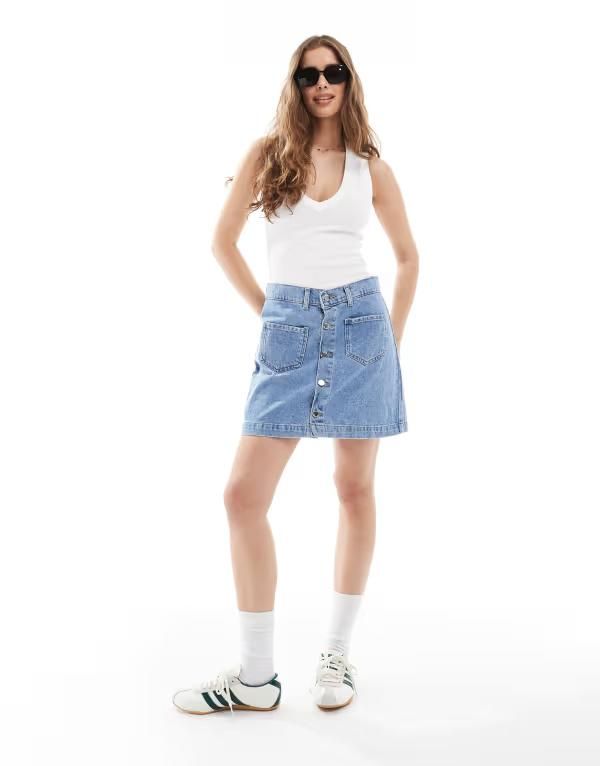 オンリー レディース ボトムス スカート ミニ デニム ONLY pocket detail denim mini skirt in light blue wash Light Blue Denim デニム