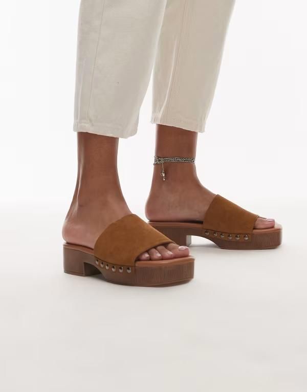 トップショップ レディース シューズ サンダル スエード Topshop Hamilton suede clogs with studs BEIGE ベージュ