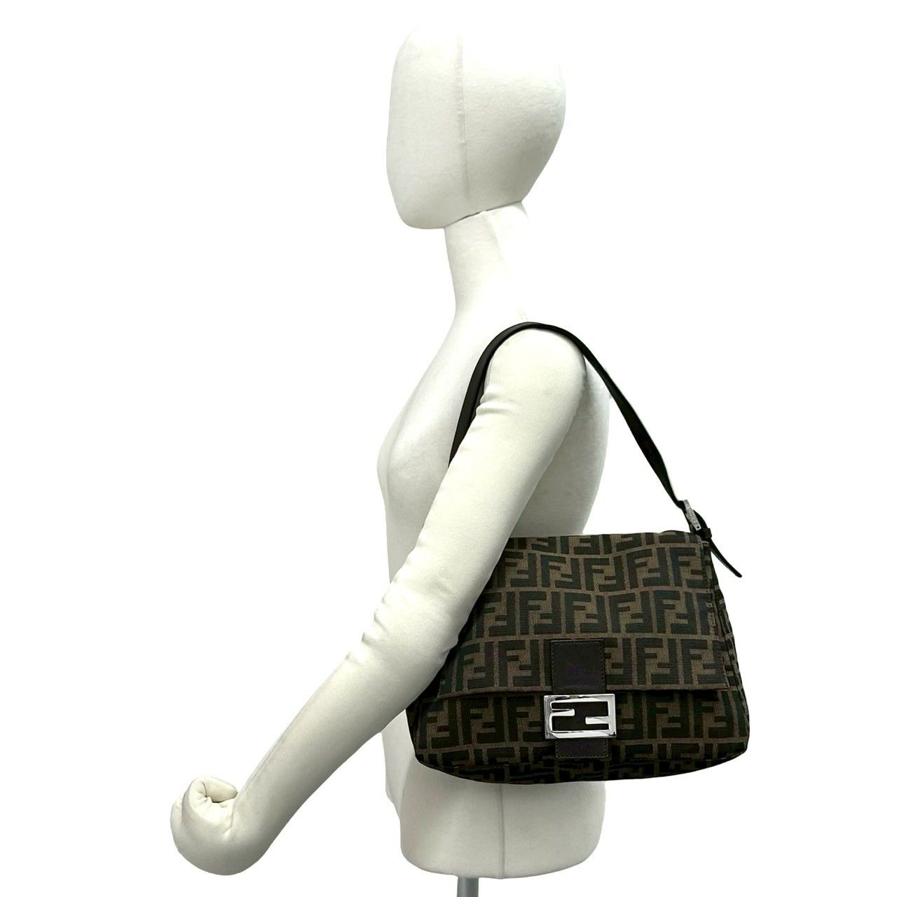 極 美品 FENDI フェンディ マンマバケット ズッカ FF ロゴ 柄