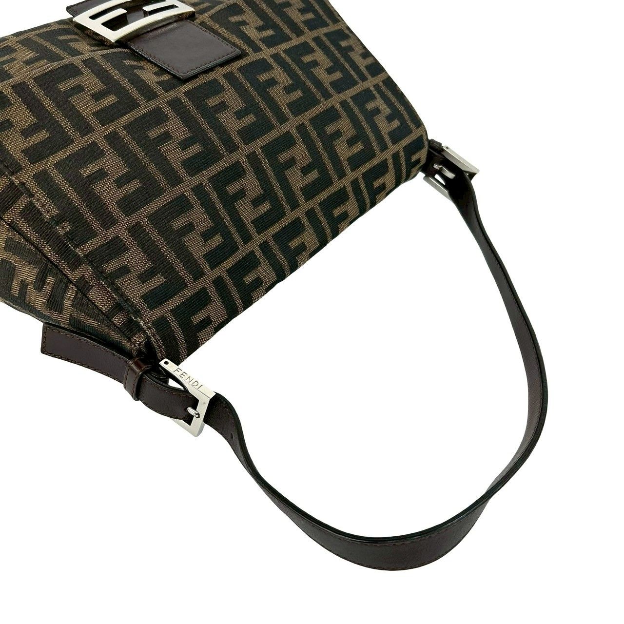 極 美品 FENDI フェンディ マンマバケット ズッカ FF ロゴ 柄