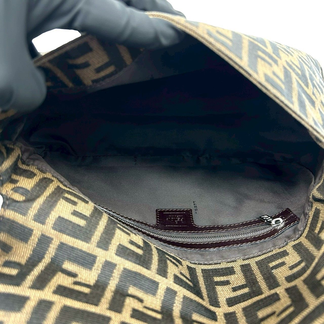 極 美品 FENDI フェンディ マンマバケット ズッカ FF ロゴ 柄 