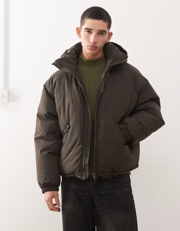 ウィークデイ メンズ アウター ジャケット・ブルゾン ジャケット Weekday Floyd puffer bomber jacket in chocolate Dark Brown ブラウン