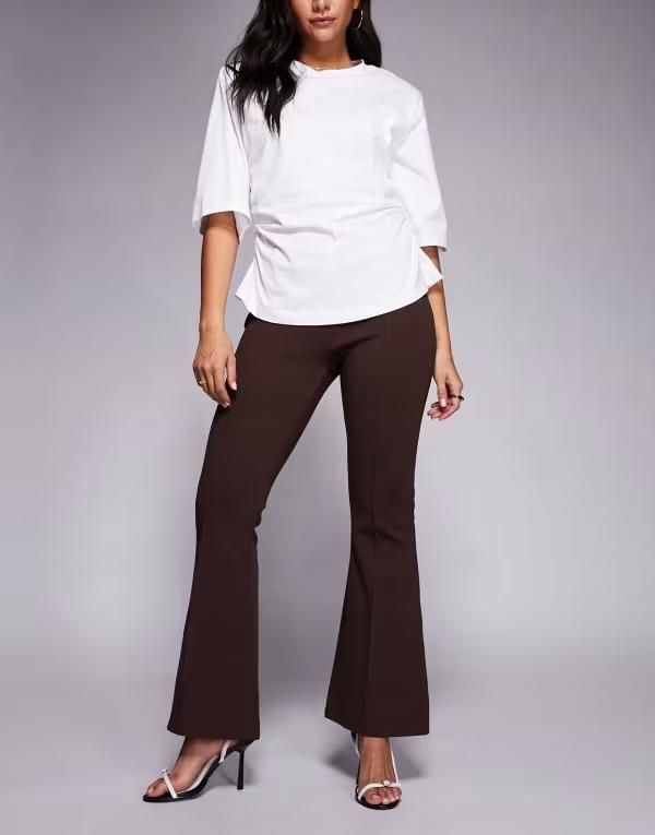 エイソス レディース ボトムス カジュアルパンツ ASOS DESIGN interlock kick flare BROWN ブラウン