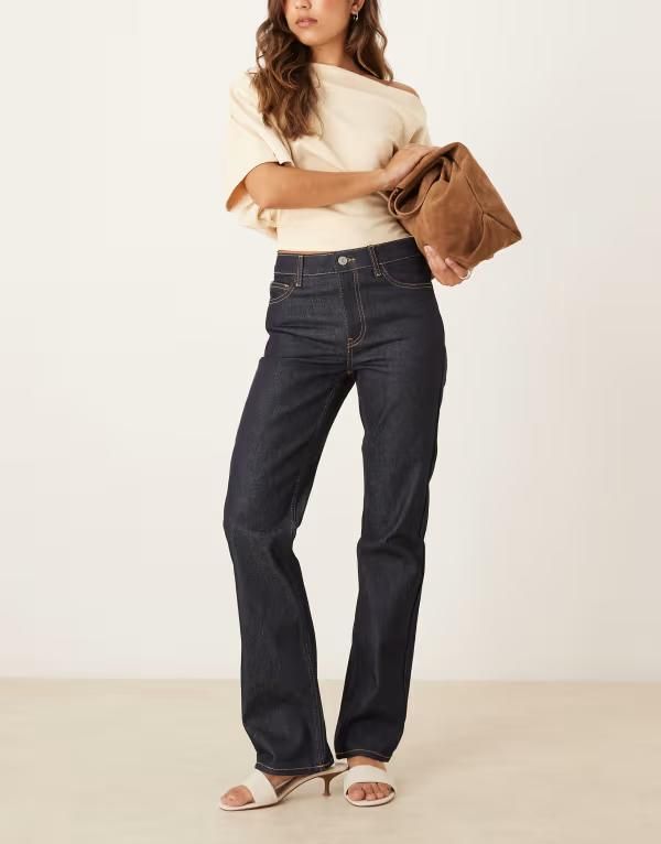エイソス レディース ボトムス デニムパンツ ストレート ローライズ ジーンズ ASOS DESIGN slim straight leg low rise jeans in inky wash Inky