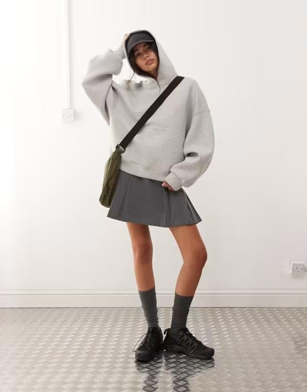 ウィークデイ レディース アウター パーカー・スウェット スキューバ パーカー Weekday oversized hoodie melange in scubastyle fabric Gray melange グレー