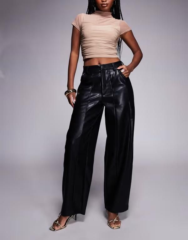 エイソス レディース ボトムス カジュアルパンツ パンツ レザー ASOS DESIGN leather look seam detail barrel leg pants Black ブラック
