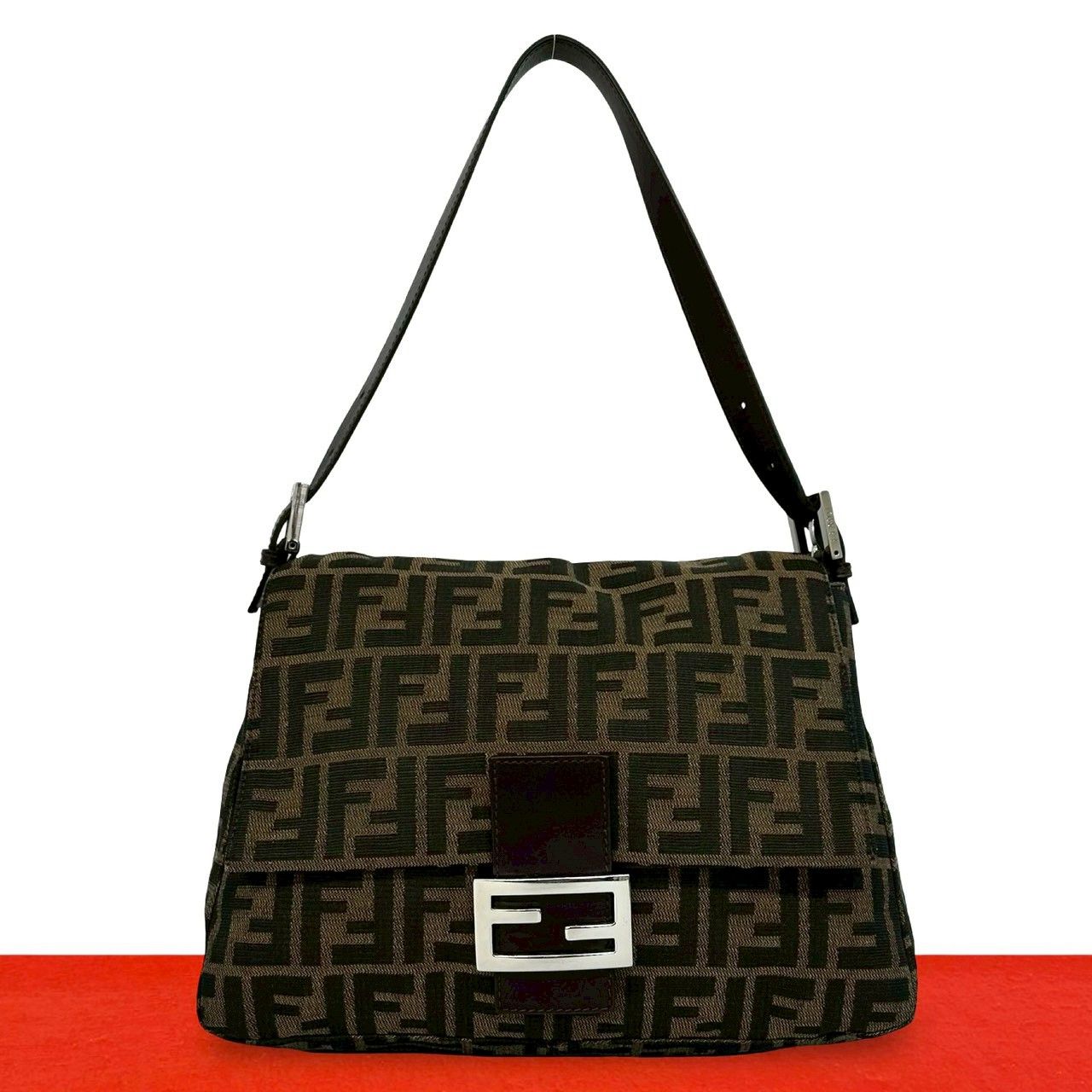 ブ*K様 FENDI FFロゴ柄 マンマバケット　ハンドバッグ 極 美品 FENDI フェンディ マンマバケット ズッカ FF ロゴ 柄