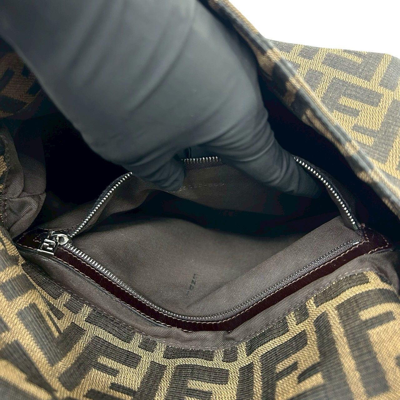極 美品 FENDI フェンディ マンマバケット ズッカ FF ロゴ 柄