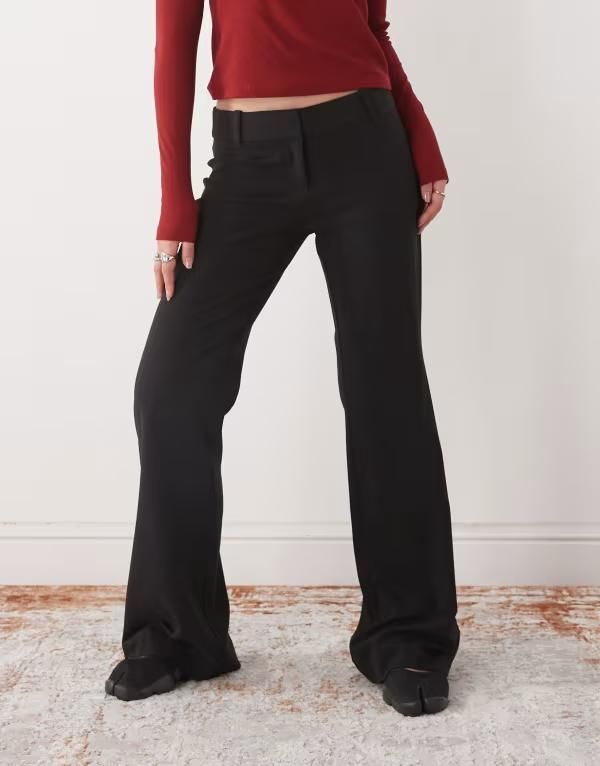 ウィークデイ レディース ボトムス カジュアルパンツ Weekday lowaist flare tailored pants Black ブラック