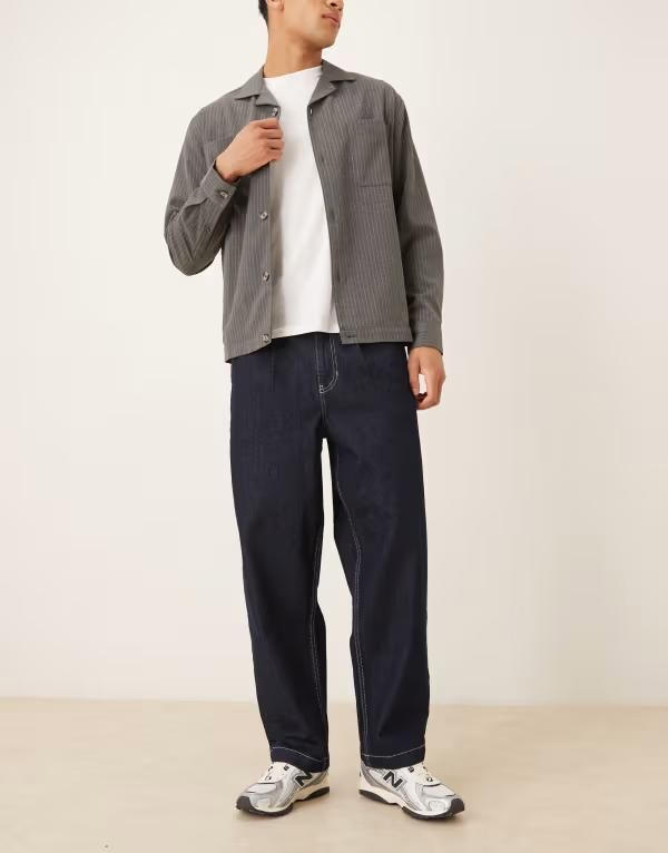 エイソス メンズ ボトムス デニムパンツ テーパードフィット ジーンズ ASOS DESIGN relaxed tapered fit jeans with pleat detail Black ブラック