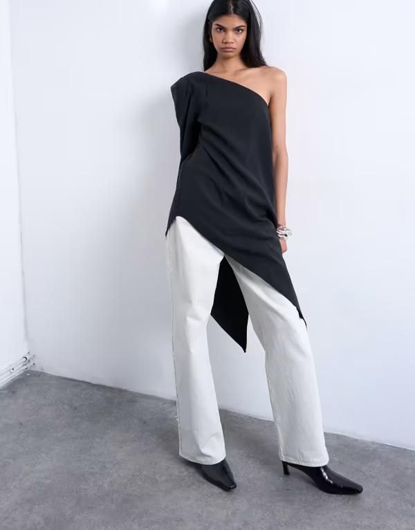 トップショップ レディース トップス タンクトップ アシンメトリー Topshop cupro asymmetric top with shoulder pads Black ブラック