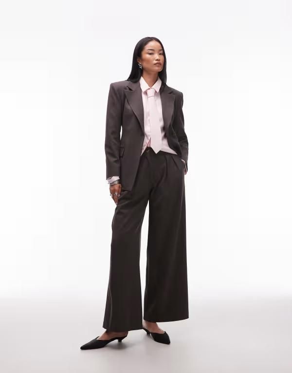 エイソス レディース ボトムス カジュアルパンツ ハイウエスト パンツ ASOS DESIGN tailored high waist pleat front pants in chocolate Chocolate チョコレート