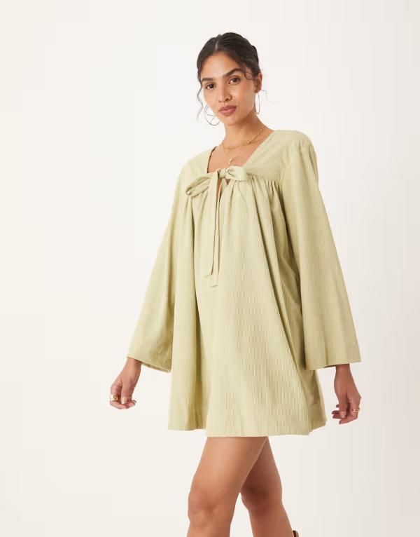 エイソス レディース トップス ワンピース ミニ ASOS DESIGN cord tie front mini smock dress in sage Sage Green グリーン