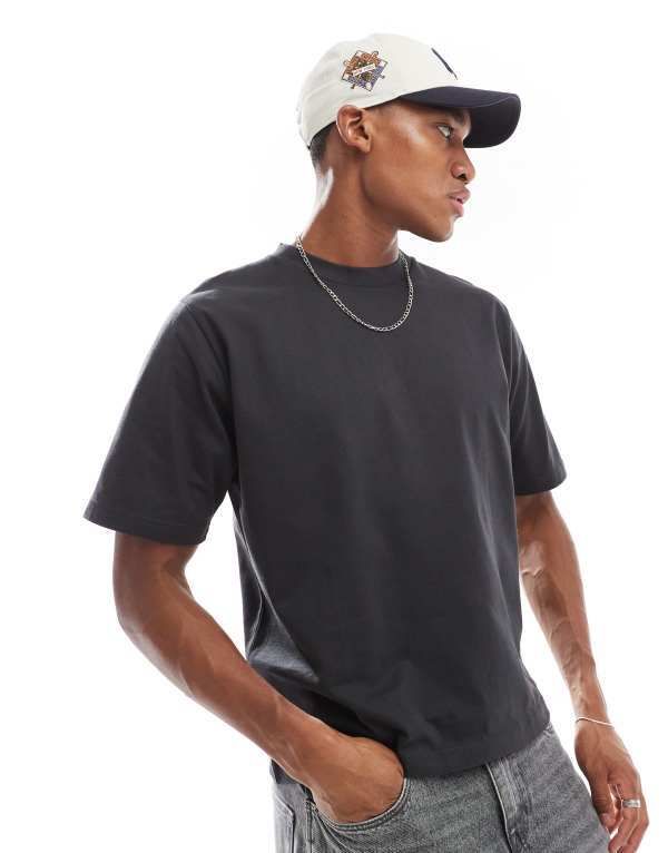 コットンオン メンズ トップス Tシャツ コットン クロップド CottonOn Cotton On cropped fit tshirt Black ブラック