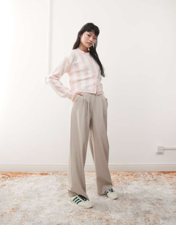 ミスセルフフリッジ レディース ボトムス カジュアルパンツ ワイドレッグ パンツ Miss Selfridge wide leg tailored pants pinstripe Beige pinstripe ベージュ