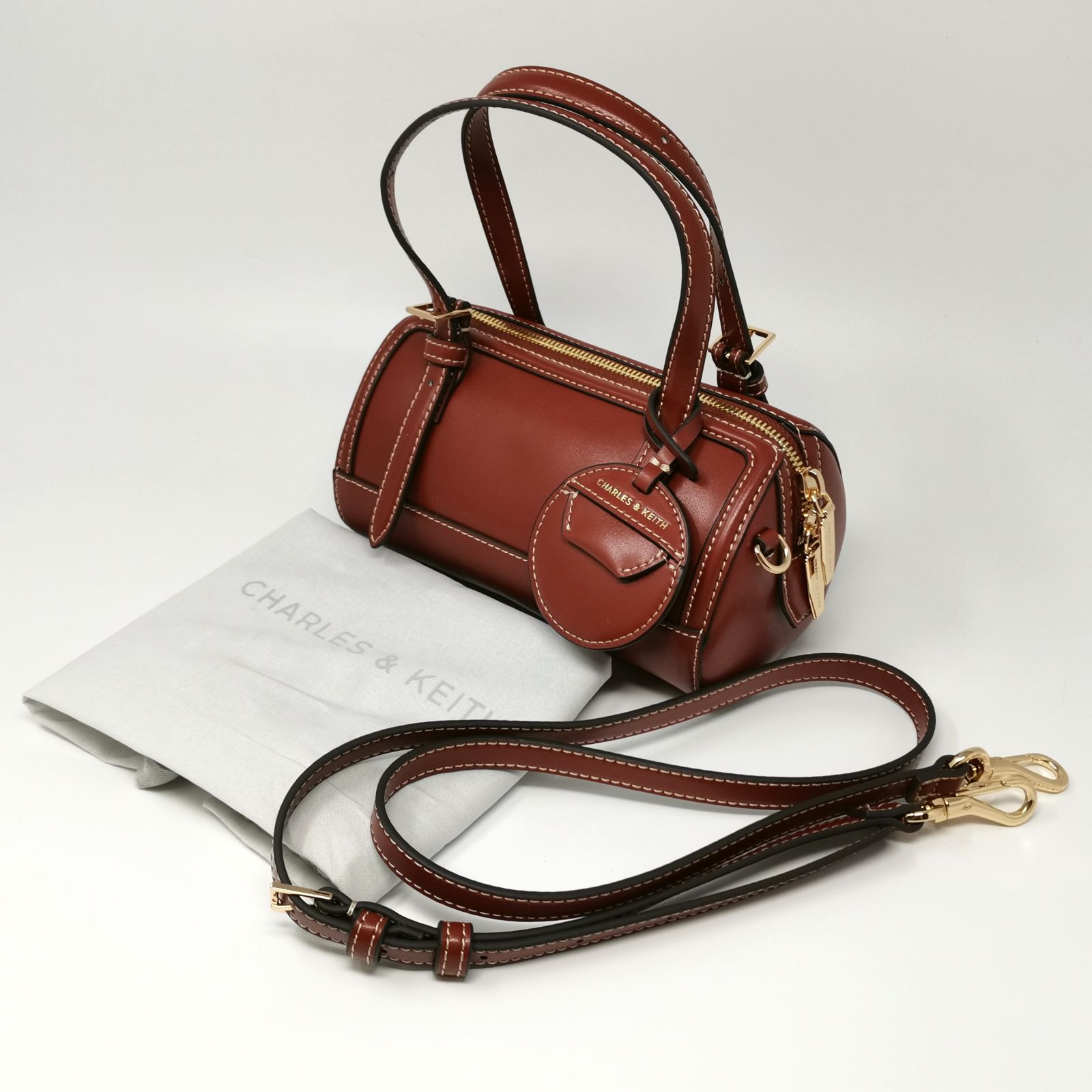 CHARLES & KEITH Enola エノラ ボウリングバッグ 美品 中古品 ブラウン 管理番号 ARCAYKO1189