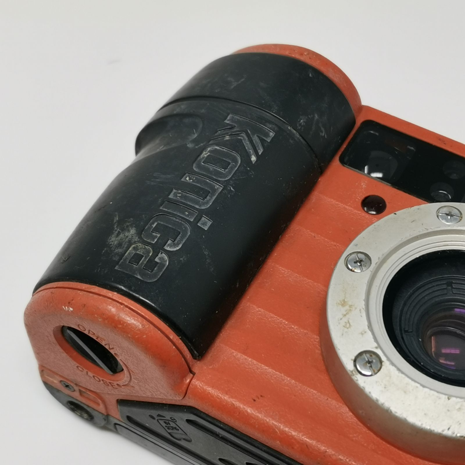 コニカ KONICA 現場監督 35WB ECO オレンジ コンパクトフィルムカメラ 汚れあり 中古品 動作未確 管理番号 ARCANKO2466