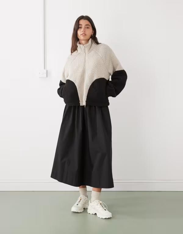 ノイジーメイ レディース アウター コート フリース Noisy May fleece in cream Silver Lining シルバー