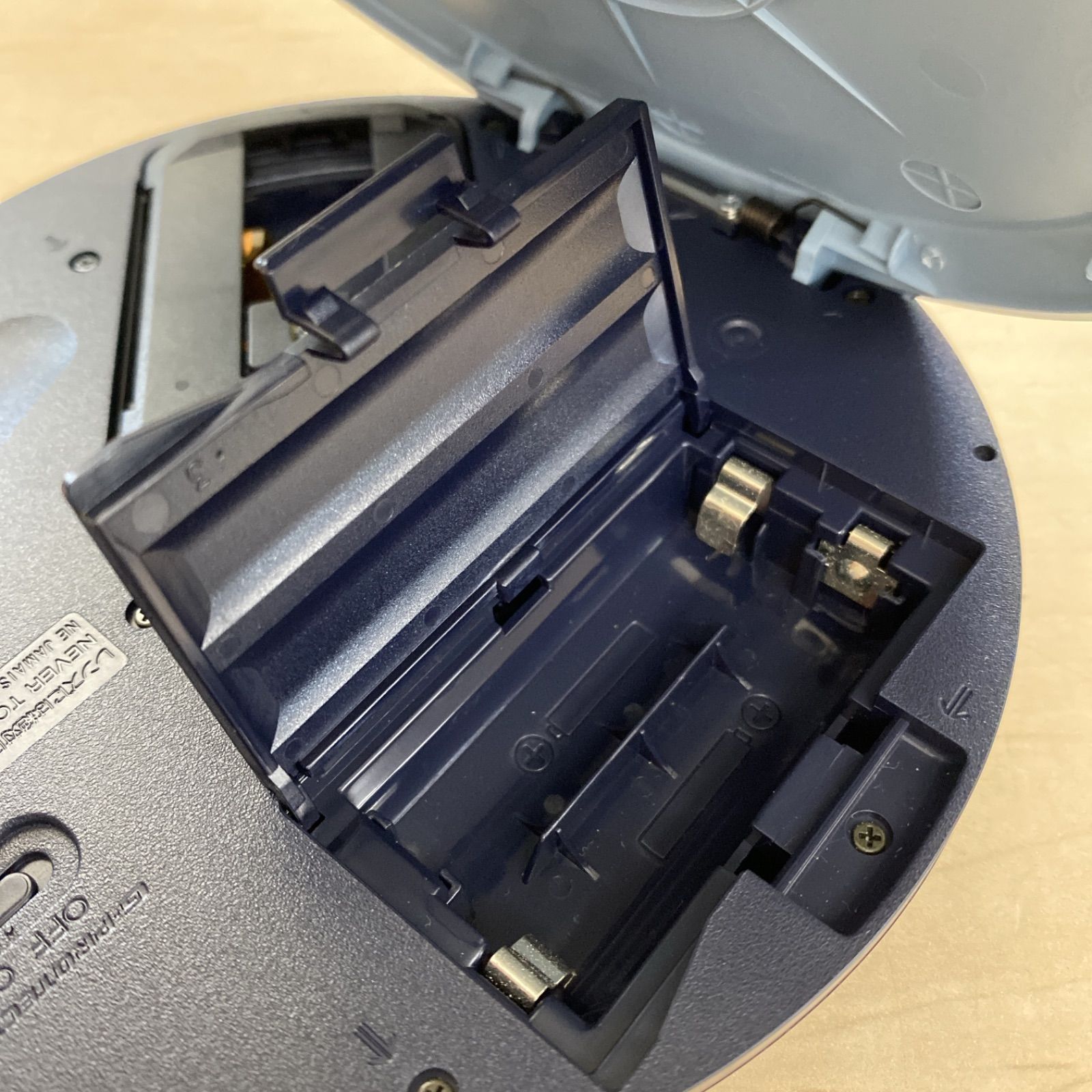 ジャンク品 SONY WALKMAN D-EJ775 ウォークマン 【RG16】 - メルカリ ジャンク品 SONY WALKMAN D-EJ775 ウォークマン 【RG16】 - メルカリ