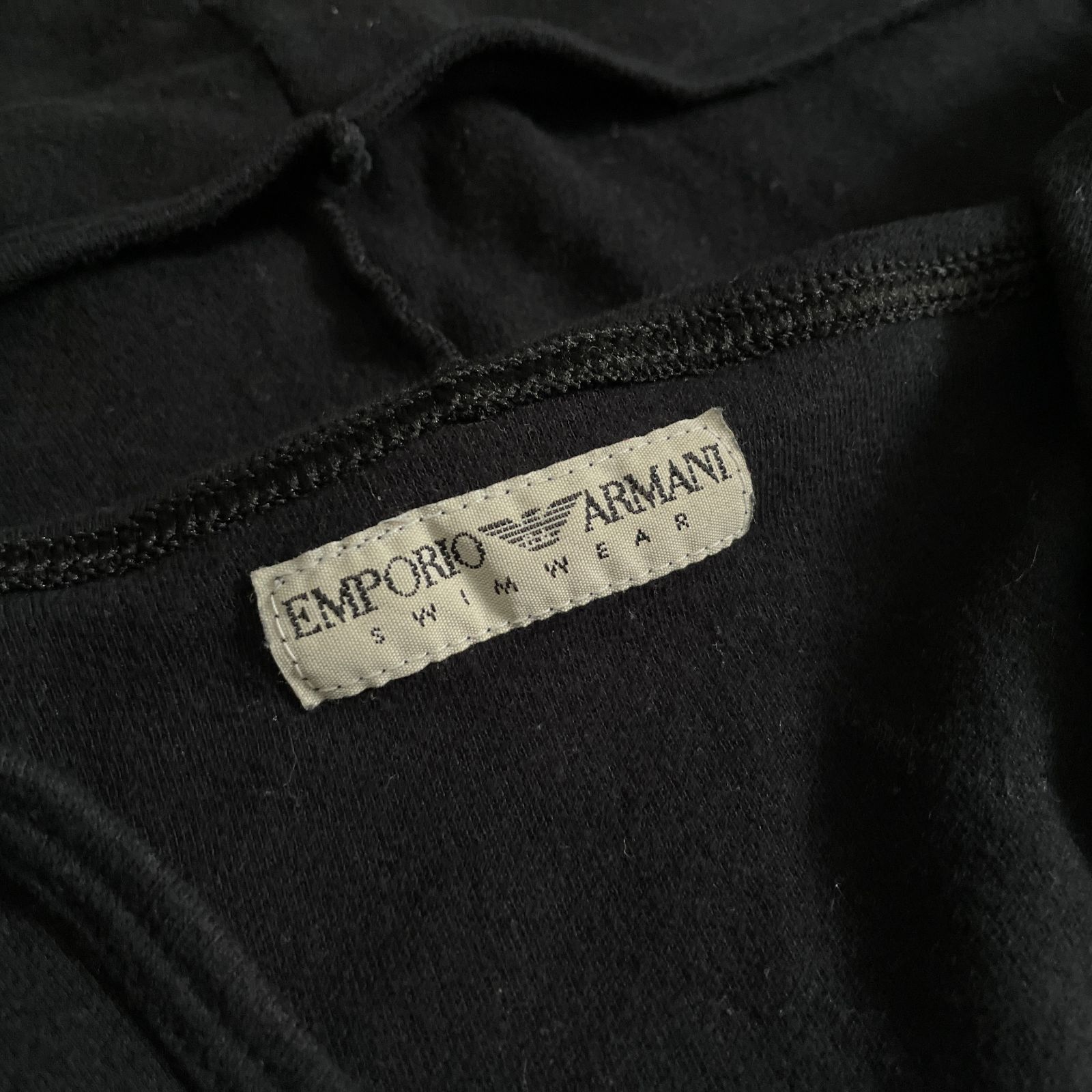 EMPORIO ARMANI カタカナロゴ イタリア製 フーディー スリーブレス