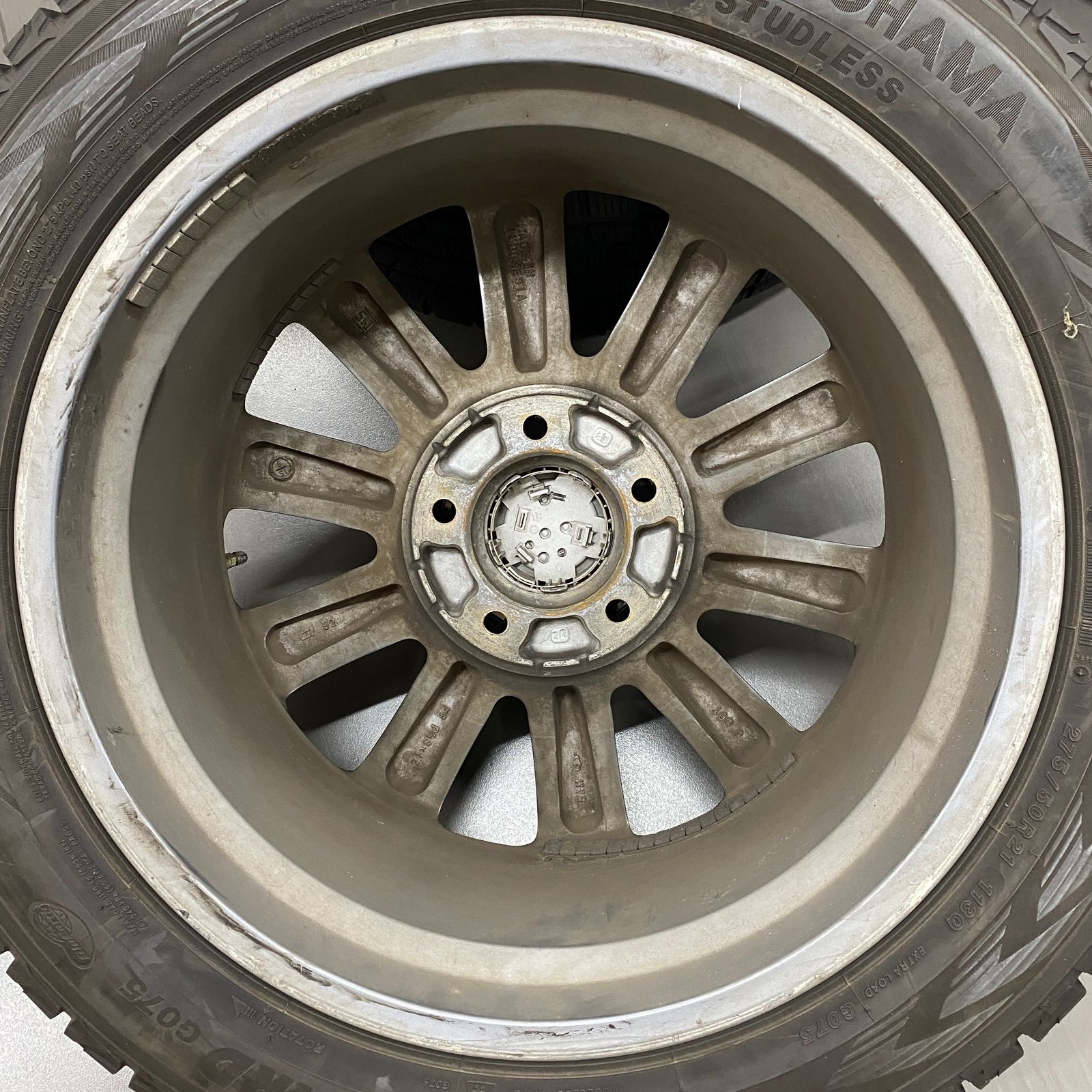 21インチ 5H/PCD150 +54 レクサス LX570純正ホイール YOKOHAMA 21インチ 5H/PCD150 +54 レクサス LX570純正ホイール YOKOHAMA