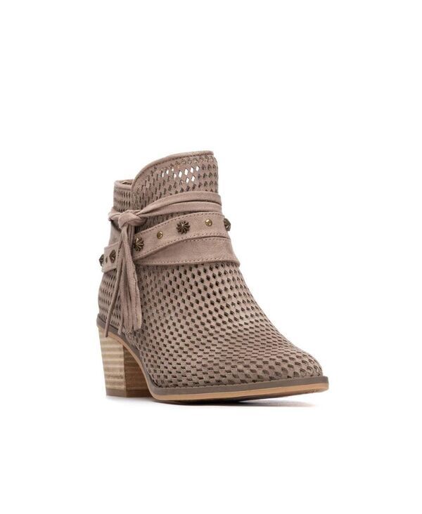 【送料無料】 キシタイ レディース ブーツ・レインブーツ シューズ Womens Refresh Collection Suede Ankle Booties Taupe