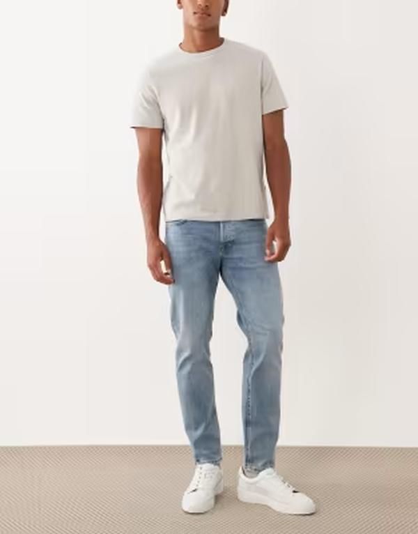 ジャック アンド ジョーンズ メンズ ボトムス デニムパンツ ジーンズ Jack Jones Mike tapered jeans in light wash Blue Denim デニム