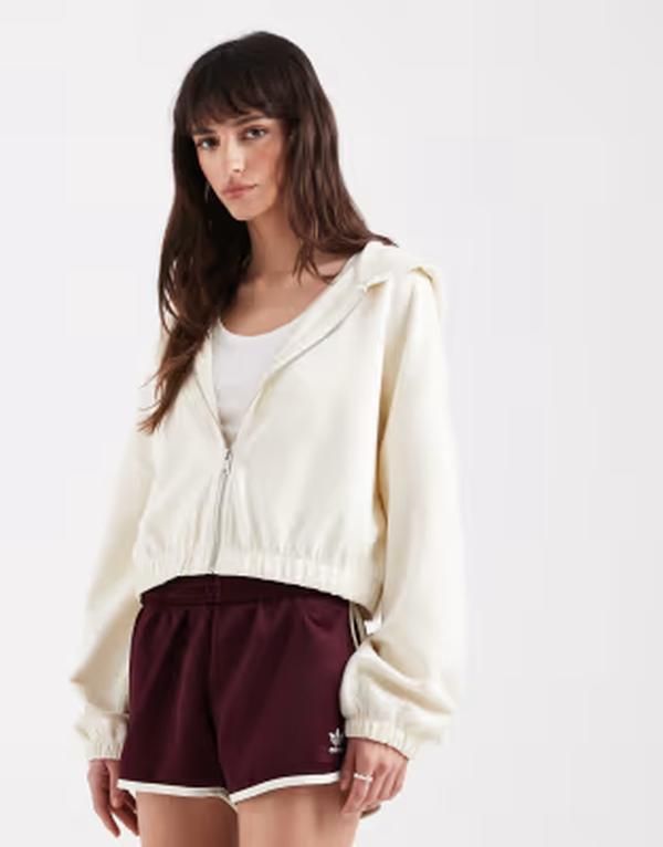 オンリー レディース アウター パーカー・スウェット クロップド ONLY softouch cropped hoodie in cream Birch クリーム