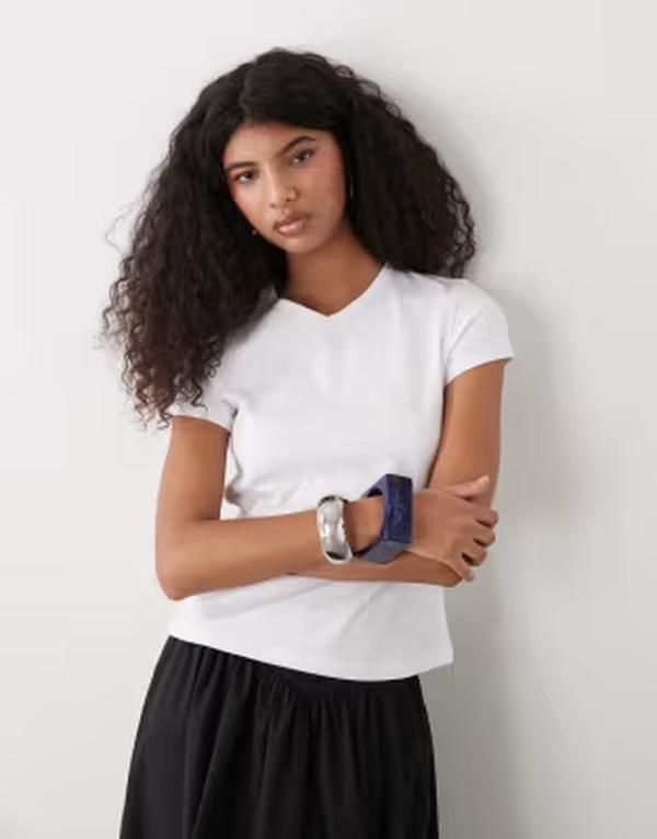 ウィークデイ レディース トップス Tシャツ Vネック Weekday Fleur vneck slim Tshirt White ホワイト