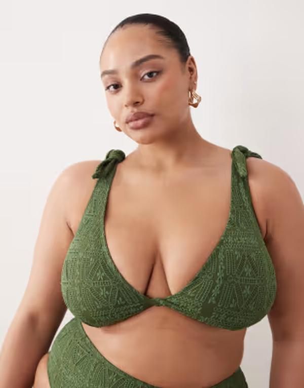 エイソス レディース 水着 トップのみ ASOS Curve ASOS DESIGN Curve Kyle broderie twist front crop bikini top in olive オリーブ
