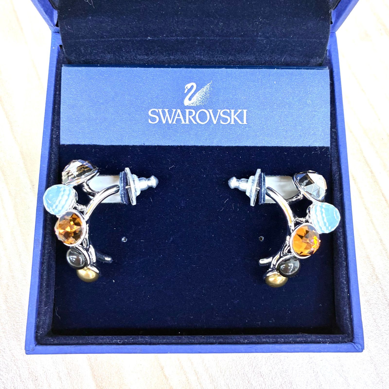 スワロフスキー SWAROVSKI】美品！ビジューピアス ペアピアス ブラウン 