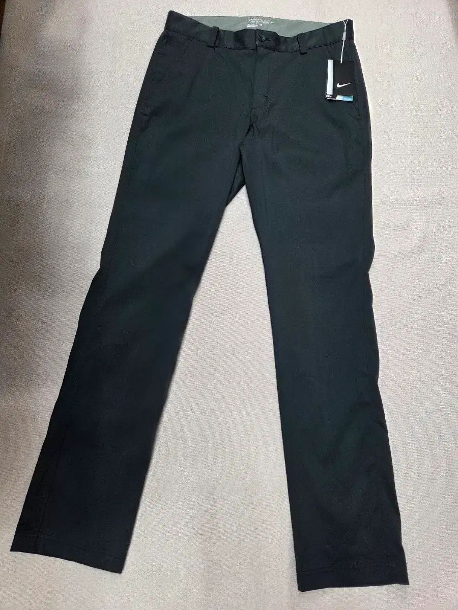 ナイキ メンズ ブラック パンツ 新品
