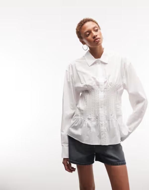 ウィークデイ レディース トップス シャツ Weekday cinched shirt with ruching and peplum hem White ホワイト