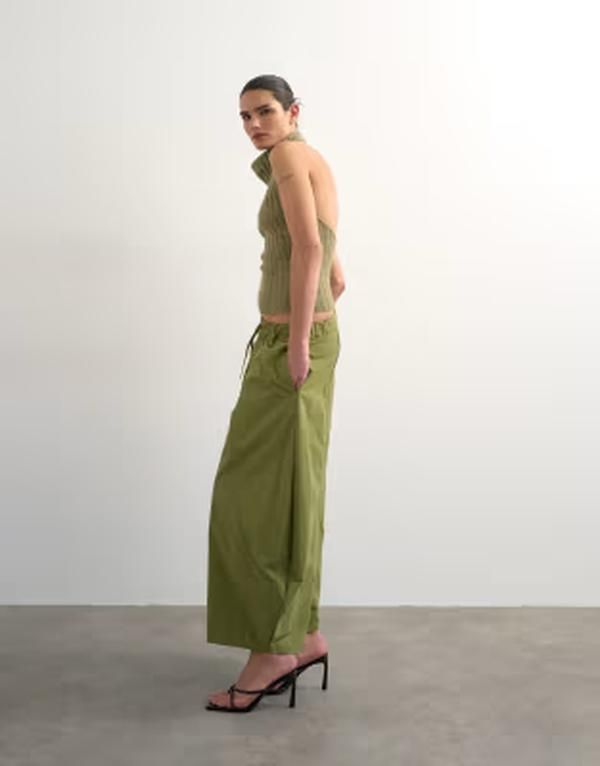 トップショップ レディース ボトムス カジュアルパンツ Topshop techy oversized ovoid mid length pants Green グリーン