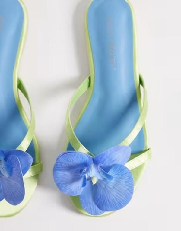 パブリックデザイア レディース シューズ サンダル フラワー柄 フラワー Public Desire Magnolia 3D floral flat sandals and Green blue ブルー
