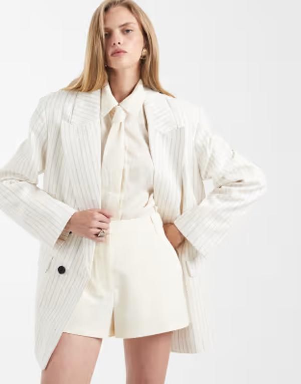 エイソス レディース ボトムス ハーフパンツ・ショーツ ショートパンツ ASOS DESIGN tailored micro shorts in buttermilk