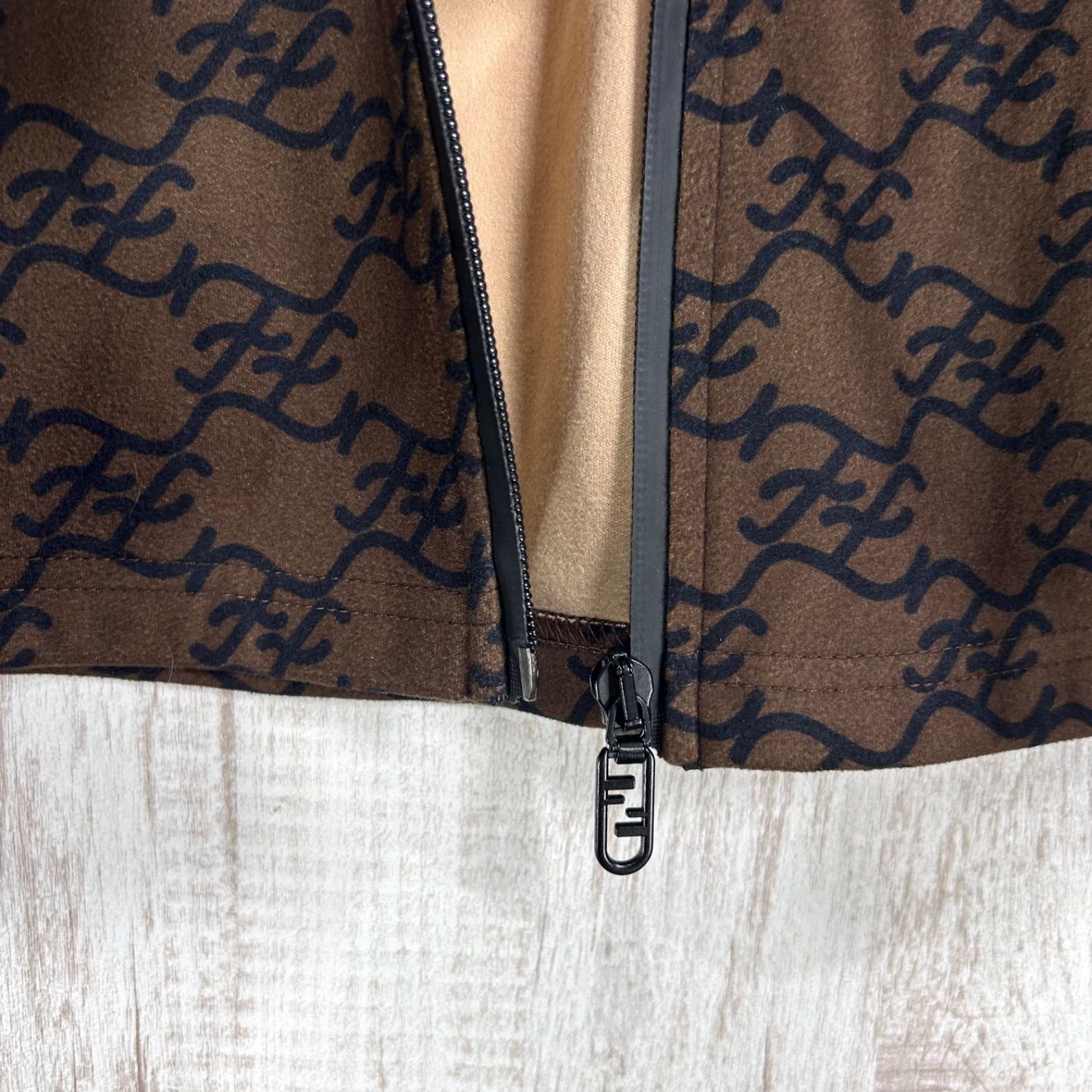 美品 FENDI フェンディ カーリグラフィ 総柄 セットアップ ジャージ 