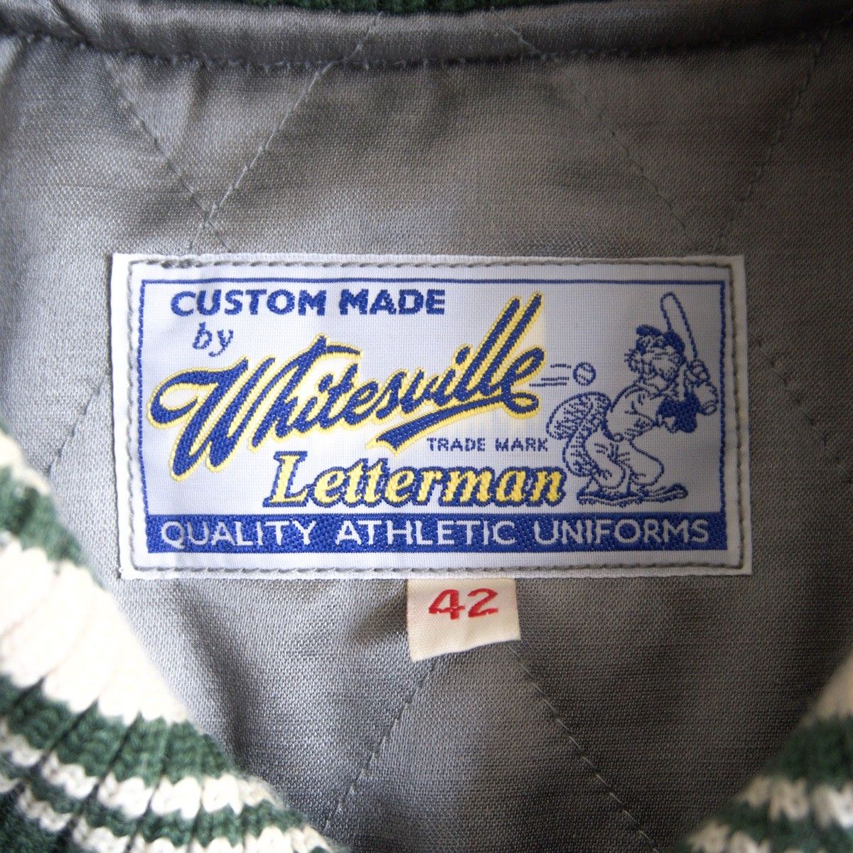美品】WHITESVILLE【フルデコ レザースリーブ スタジャン】42 美品】WHITESVILLE【フルデコ レザースリーブ スタジャン】42