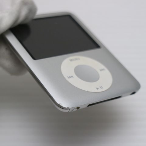 超美品 iPOD nano 第3世代 8GB シルバー 即日発送 MA980J/A 本体 土日