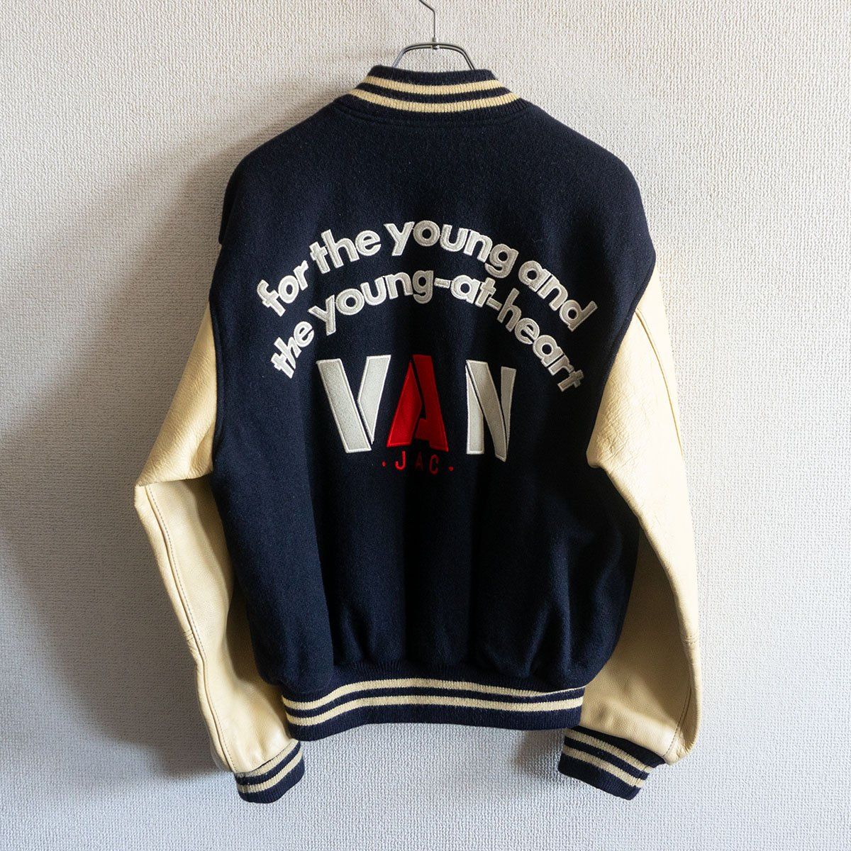 美品】 VAN JAC 【袖レザー スタジャン】M ヴァン ワッペン スタジアム 美品】 VAN JAC 【袖レザー スタジャン】M ヴァン ワッペン スタジアム