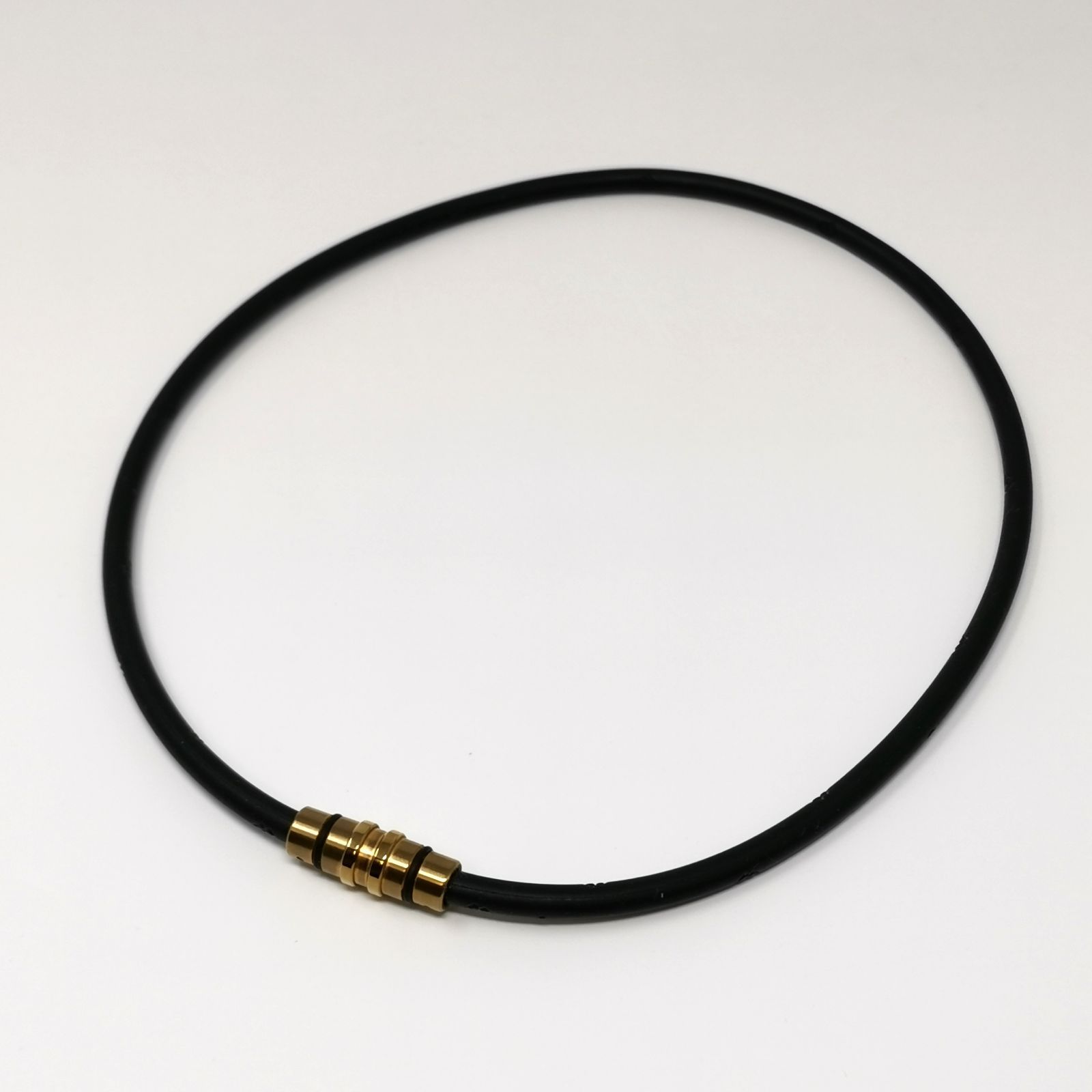 コラントッテ Colantotte 磁気ネックレス ブレスレット 磁気健康器具 中古品 管理番号 ARCFUKO696