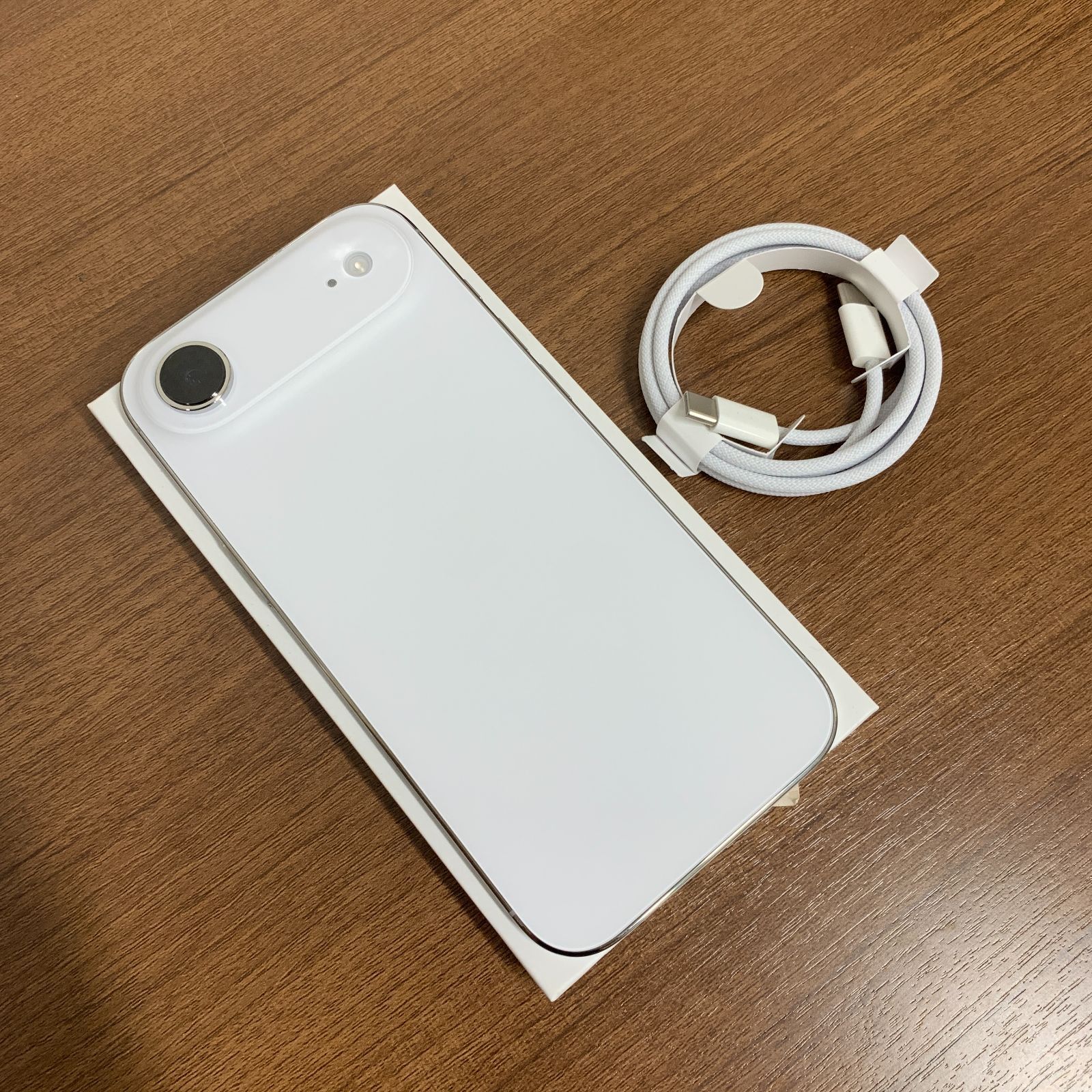 iPhone Air 512GB クラウドホワイト SIMフリー - メルカリ
