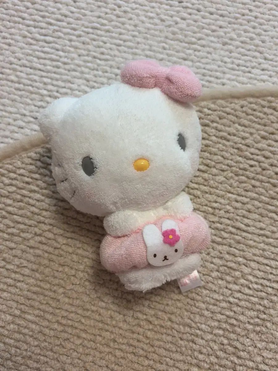クラシック HELLO KITTY タオル 素材 ぬいぐるみ