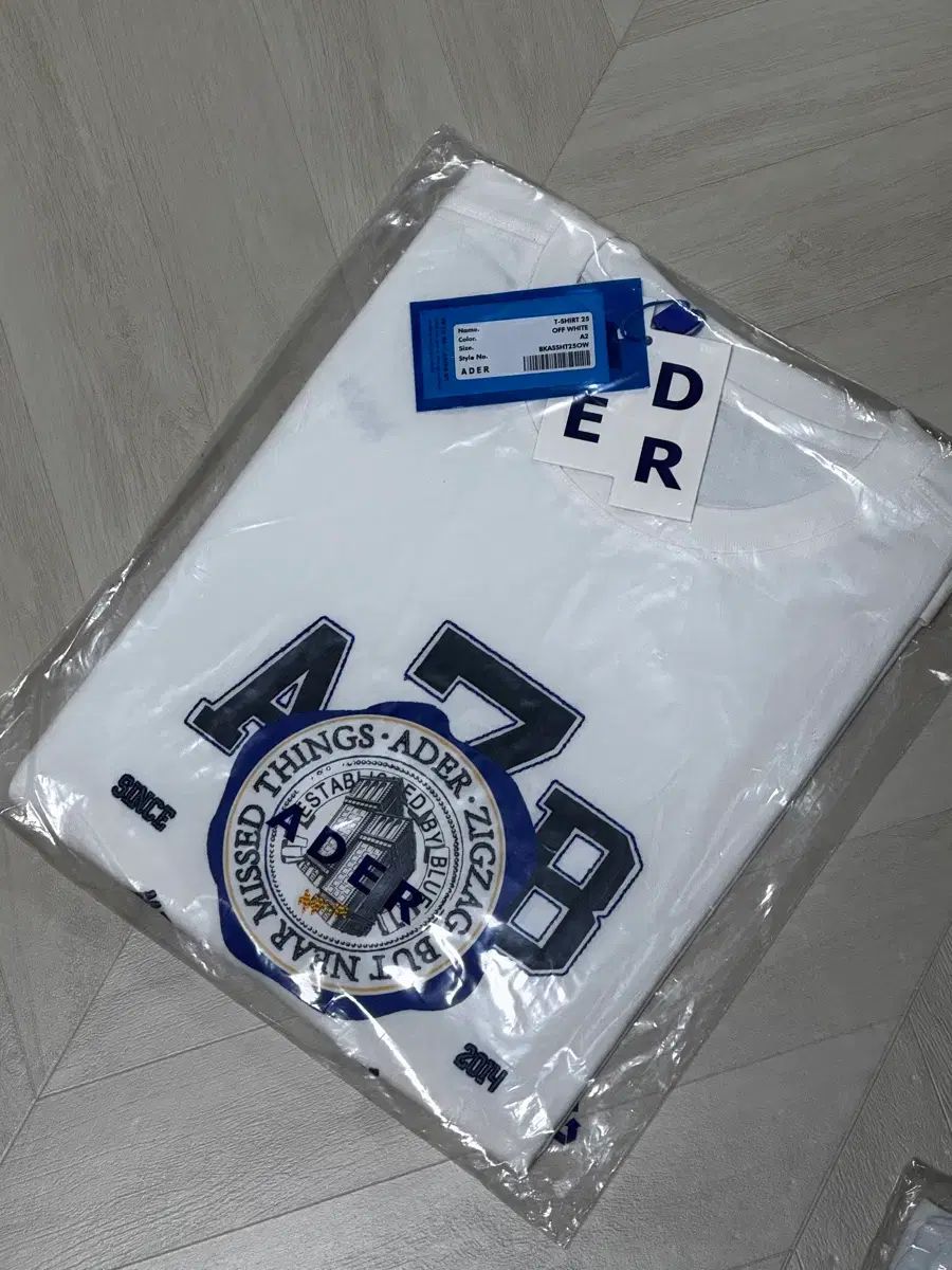 ADER ERROR アーダーエラー 半袖Tシャツ A2
