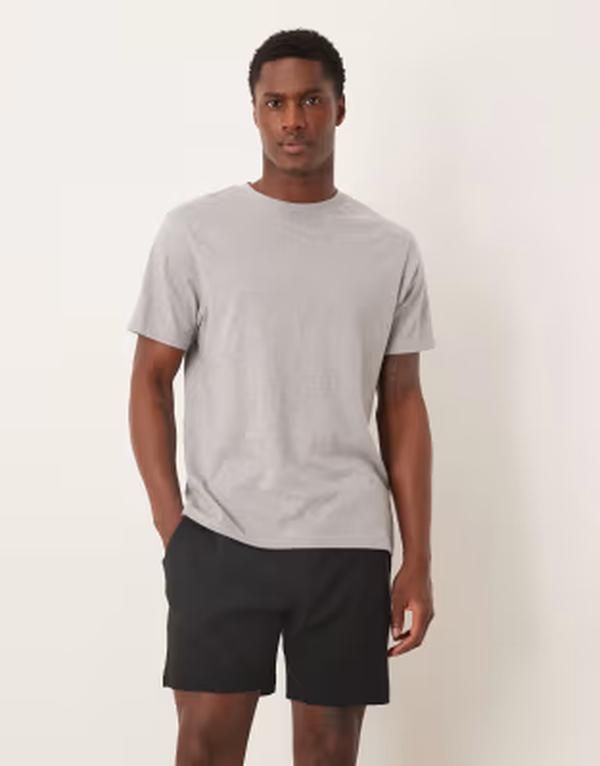 エイソス メンズ ボトムス ハーフパンツ・ショーツ スリムフィット ショートパンツ ニット ジャージー ASOS DESIGN slim fit waffle knit jersey shorts with pintucks Black ブラック
