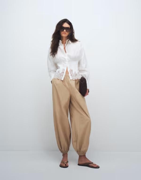 ヴェロモーダ レディース ボトムス カジュアルパンツ Vero Moda pull on voluminous balloon leg pants in cream Birch クリーム
