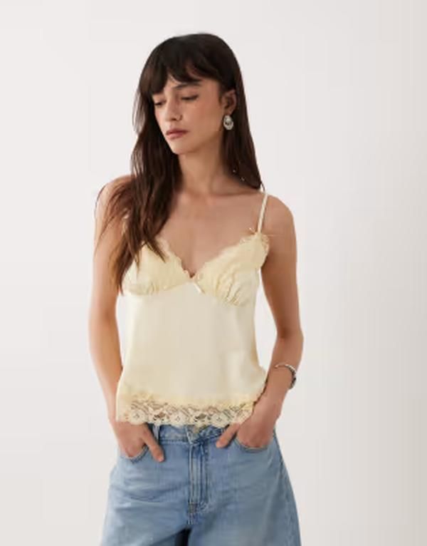ミスセルフフリッジ レディース トップス シャツ サテン レース Misselfridge satin and lace cami top in buttermilk