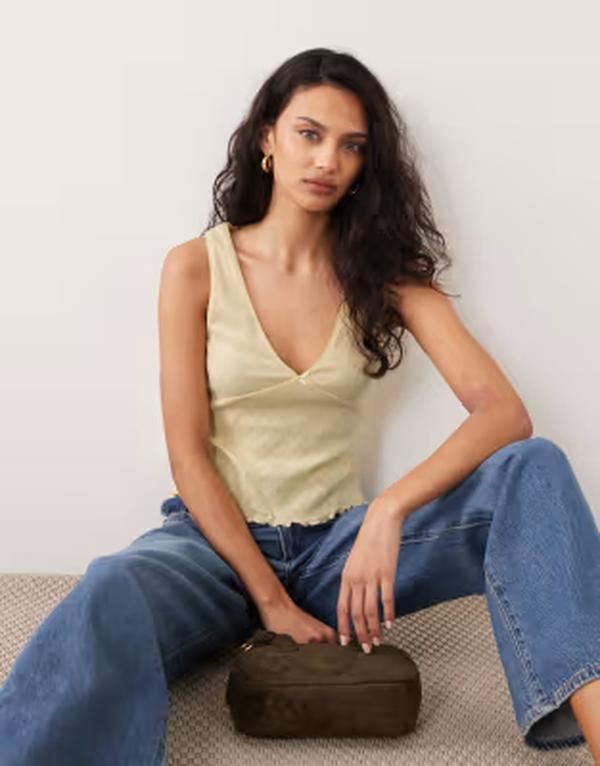 ミスセルフフリッジ レディース トップス タンクトップ レーストリム レース Misselfridge V front pointelle tank top with lace trim in buttermilk yellow イエロー