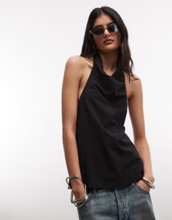 ウィークデイ レディース トップス Tシャツ 背中開き ドレープ Weekday drape backless top with metal clasp Black ブラック