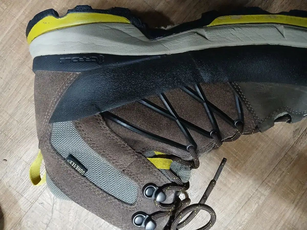 THE NORTH FACE ゴアテックス 登山靴 ミッドカット ブラウン 275mm